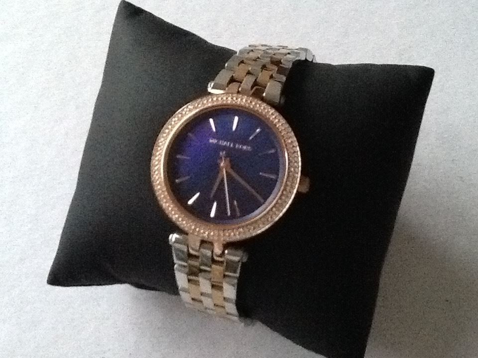 Buy Michael Kors Womens Quartz Stainless Steel Blue Mother Of Pearl Dial 33mm Watch - Mk3651 in Pakistan