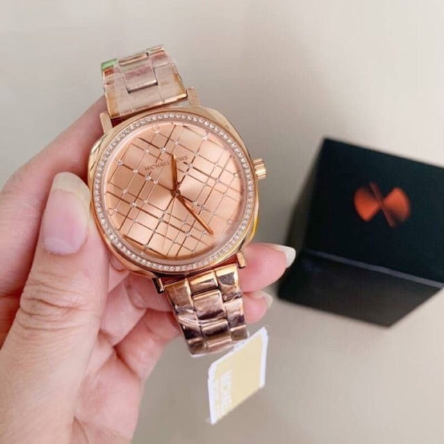 Buy Michael Kors Nia Quartz Rose Gold Crystal Dial Rose Gold Steel Strap Ladies Watch - Mk3990 in Pakistan