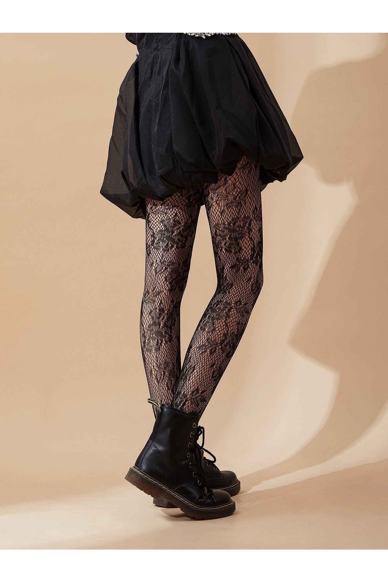 Buy SHEIN Flower Pattern Fishnet Tights in Pakistan