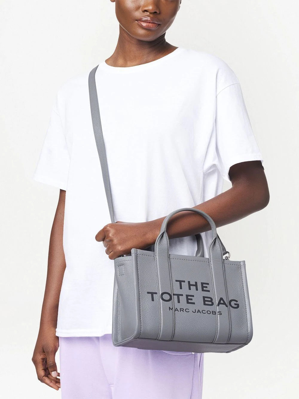 Buy Marc Jacobs The Leather Tote Bag Medium in Pakistan