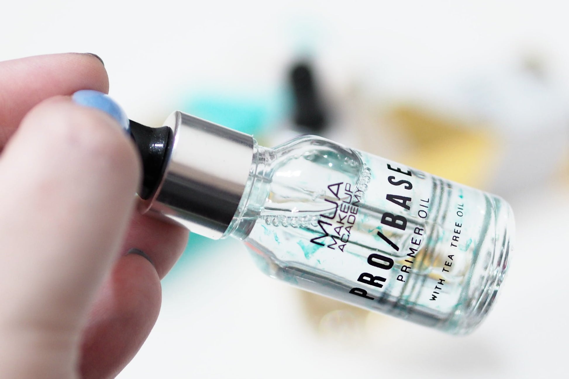 Buy MUA Pro Base Primer Oil in Pakistan