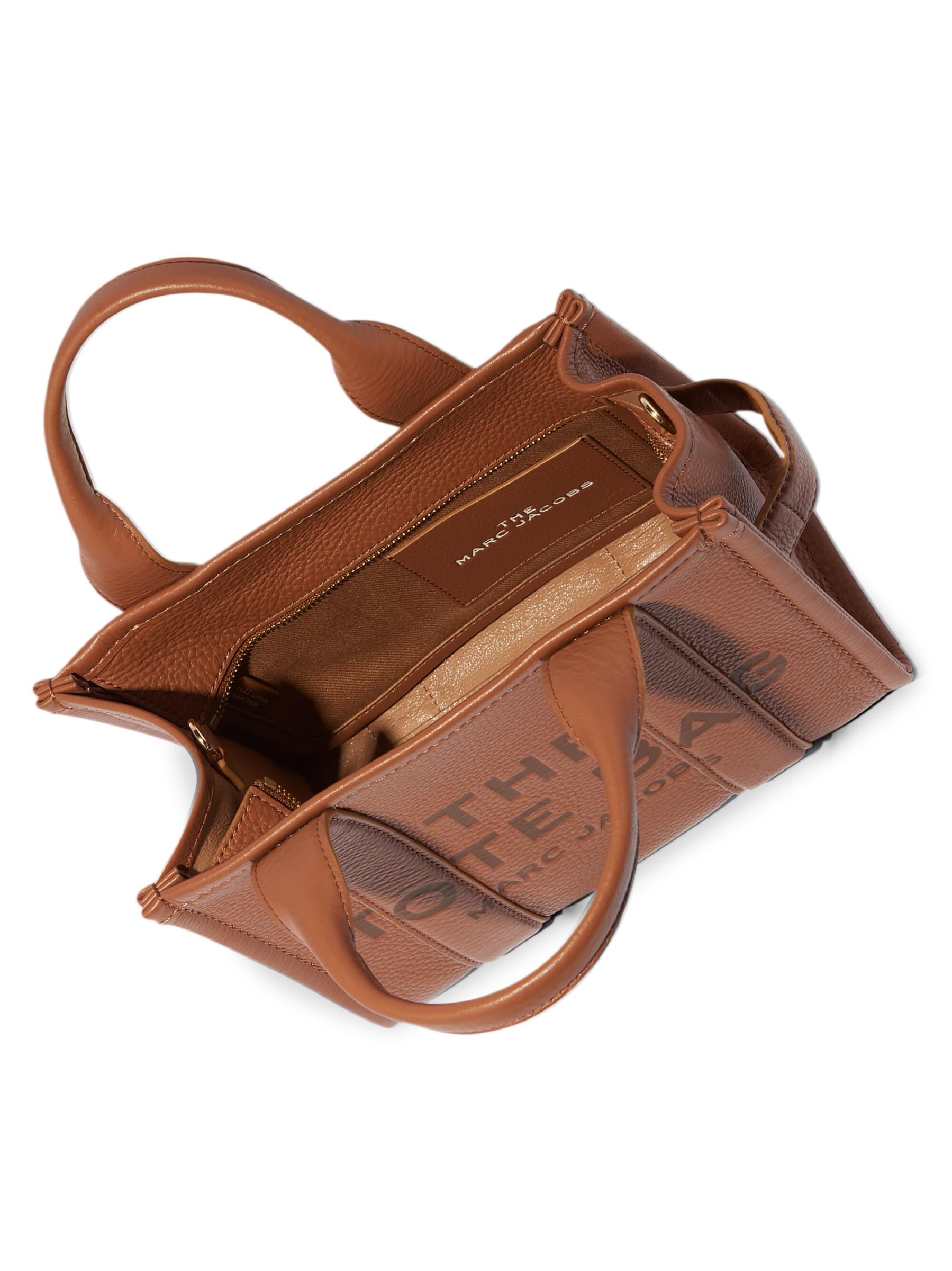 Buy Marc Jacobs The Leather Tote Bag Medium in Pakistan