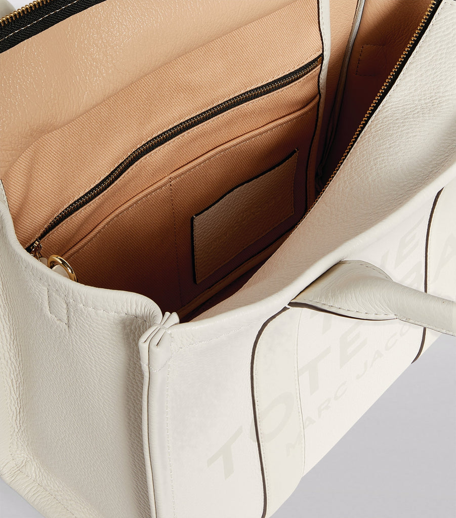 Buy Marc Jacobs The Leather Tote Bag Medium in Pakistan