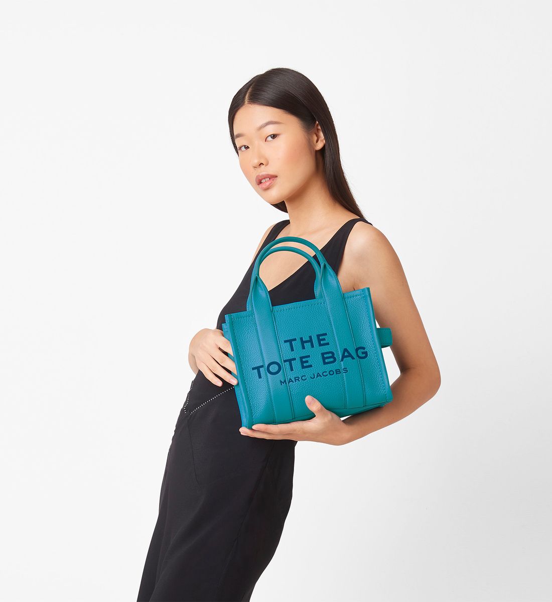 Buy Marc Jacobs The Tote Bag Medium in Pakistan