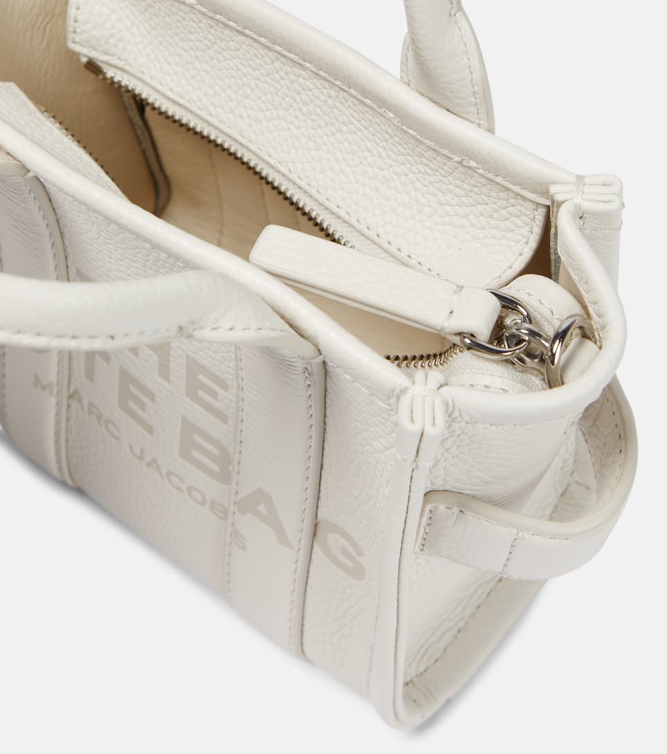 Buy Marc Jacobs The Tote Bag Medium in Pakistan