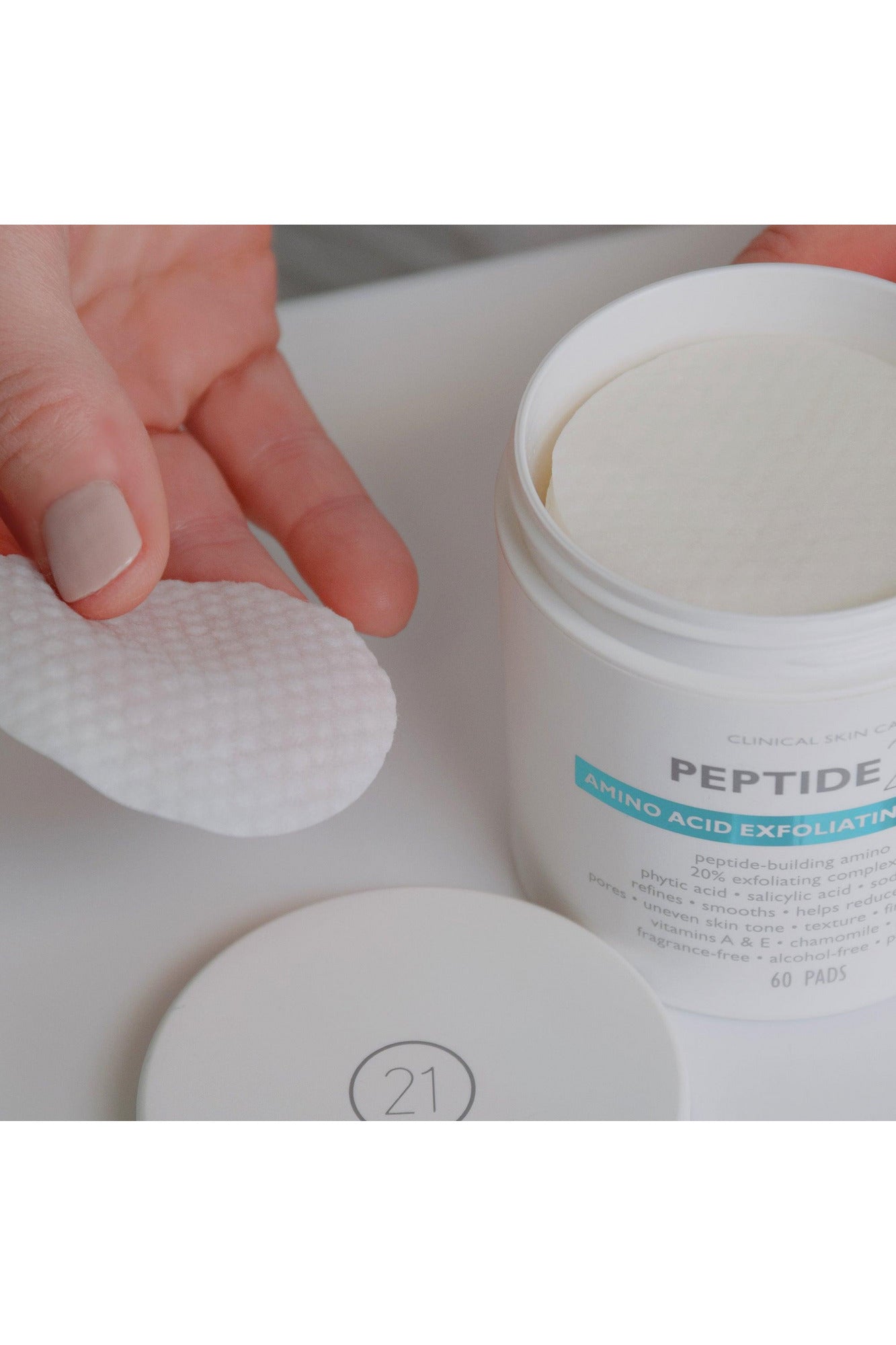 Buy Peter Thomas Roth Peptide 21 Amino Acid Exfoliating Peel Pads  - 60 Pads in Pakistan