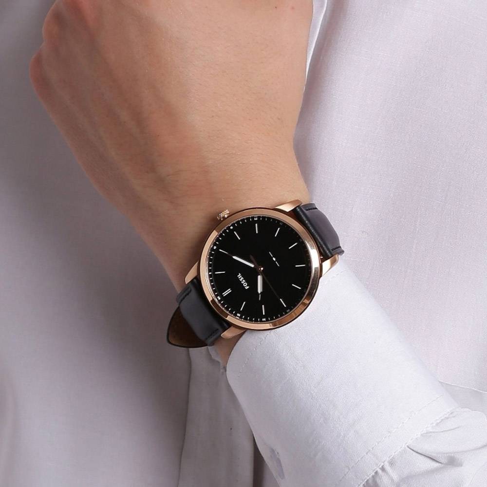 Buy Men's Quartz Minimalist Black Leather Strap Black Dial 44Mm Watch in Pakistan