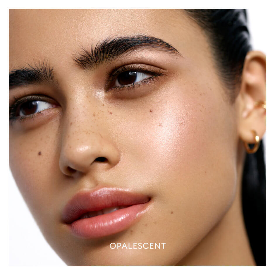 Buy MUA UYS Highlighting Powder - Opalescent Amber in Pakistan