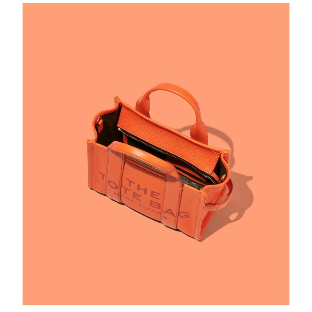 Buy Marc Jacobs The Tote Bag Medium in Pakistan