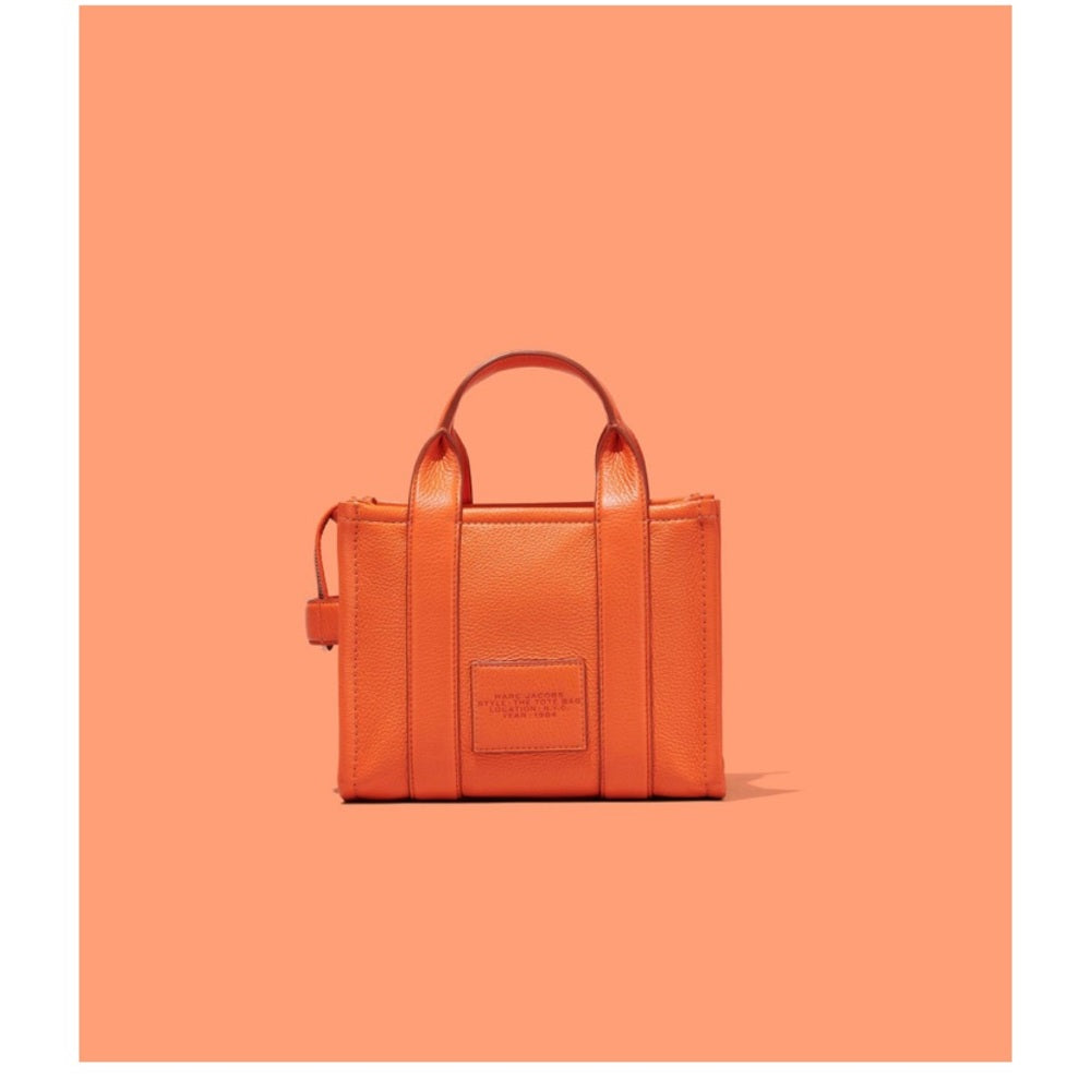 Buy Marc Jacobs The Tote Bag Medium in Pakistan