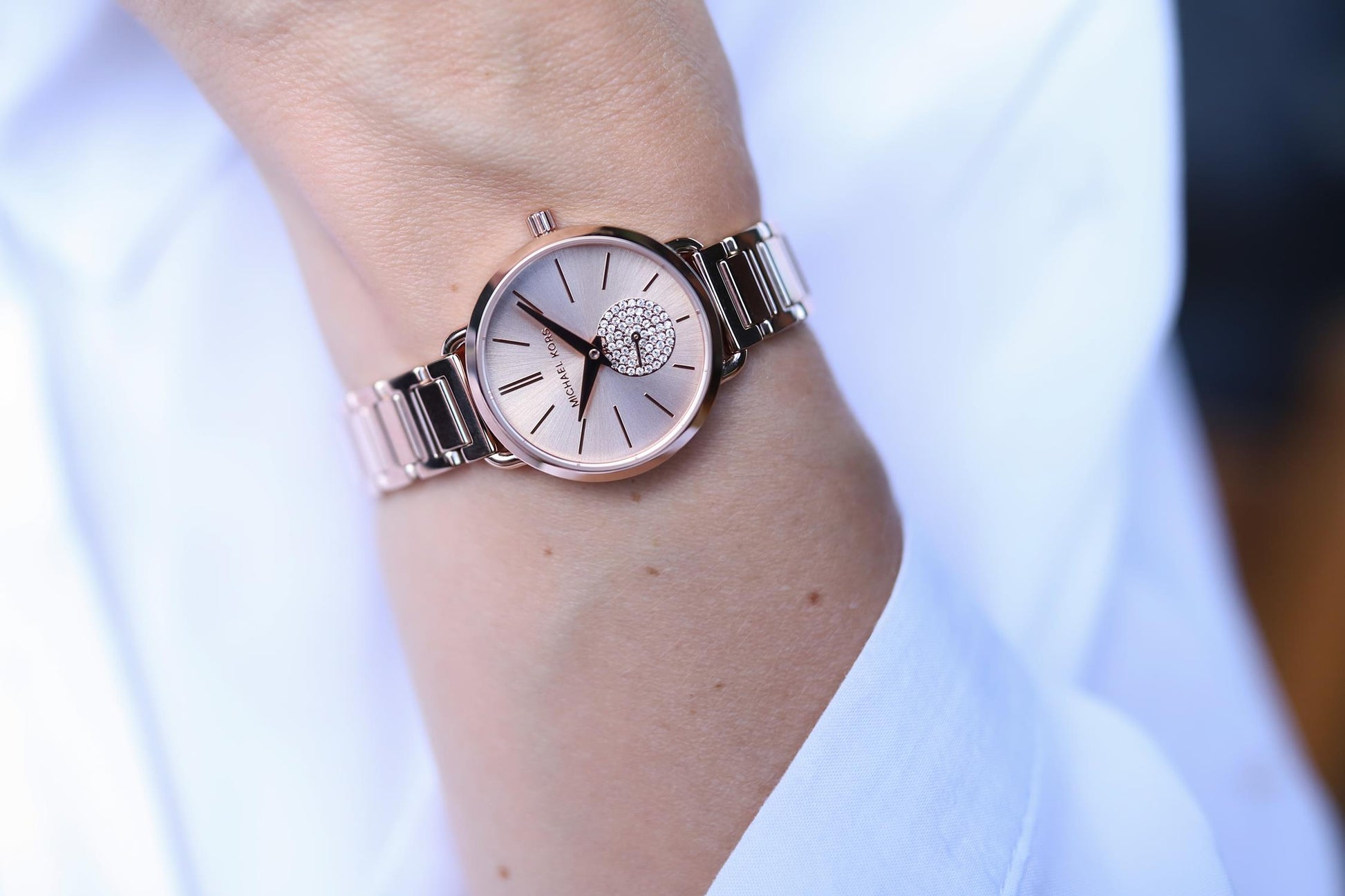 Buy Michael Kors Quartz Stainless Steel Rose Gold Dial 28mm Watch for Women - Mk3839 in Pakistan